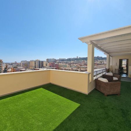شقة Attico Panoramico كالياري المظهر الخارجي الصورة